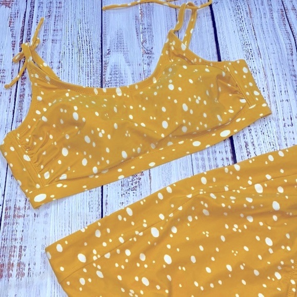 Kona Sol mustard polka dot swimsuit size 16/18W - Picture 2 of 8